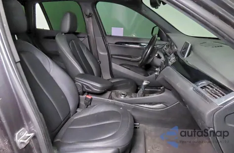 2016 BMW X1 xDrive28I z USA, uszkodzony, nr VIN WBXHT3C31G5F65765